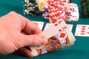 Faktor-faktor yang Menentukan Bankroll Poker Online Anda